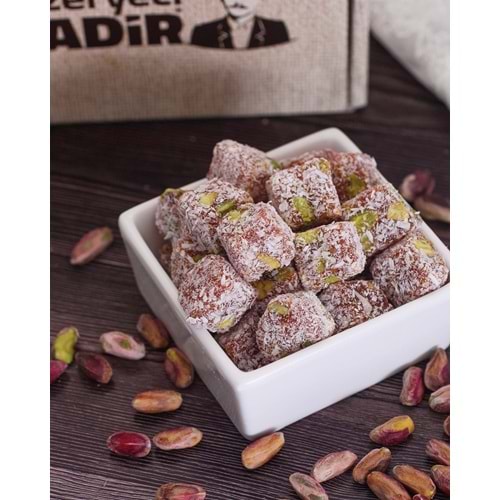 ŞAHMERAN ANTEPFISTIKLI KÜP ÇEZERYE 400 GR